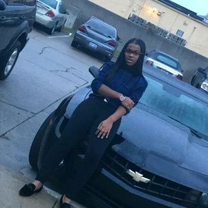 Meet your Posher, Brea